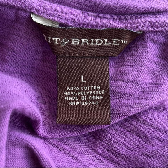 •Bit & Bridle• Feather Design Tee with Sequins - Size Large - Picture 2 of 8